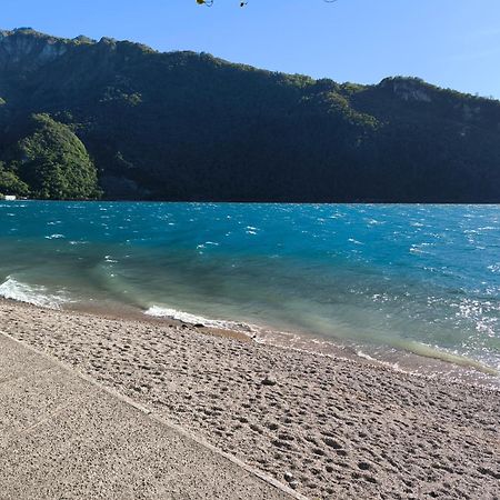 La Meridiana Sul Lago Abbadia Lariana Zimmer foto